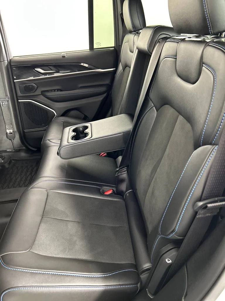 Used 2023 White Jeep Trailhawk 4xe image 18