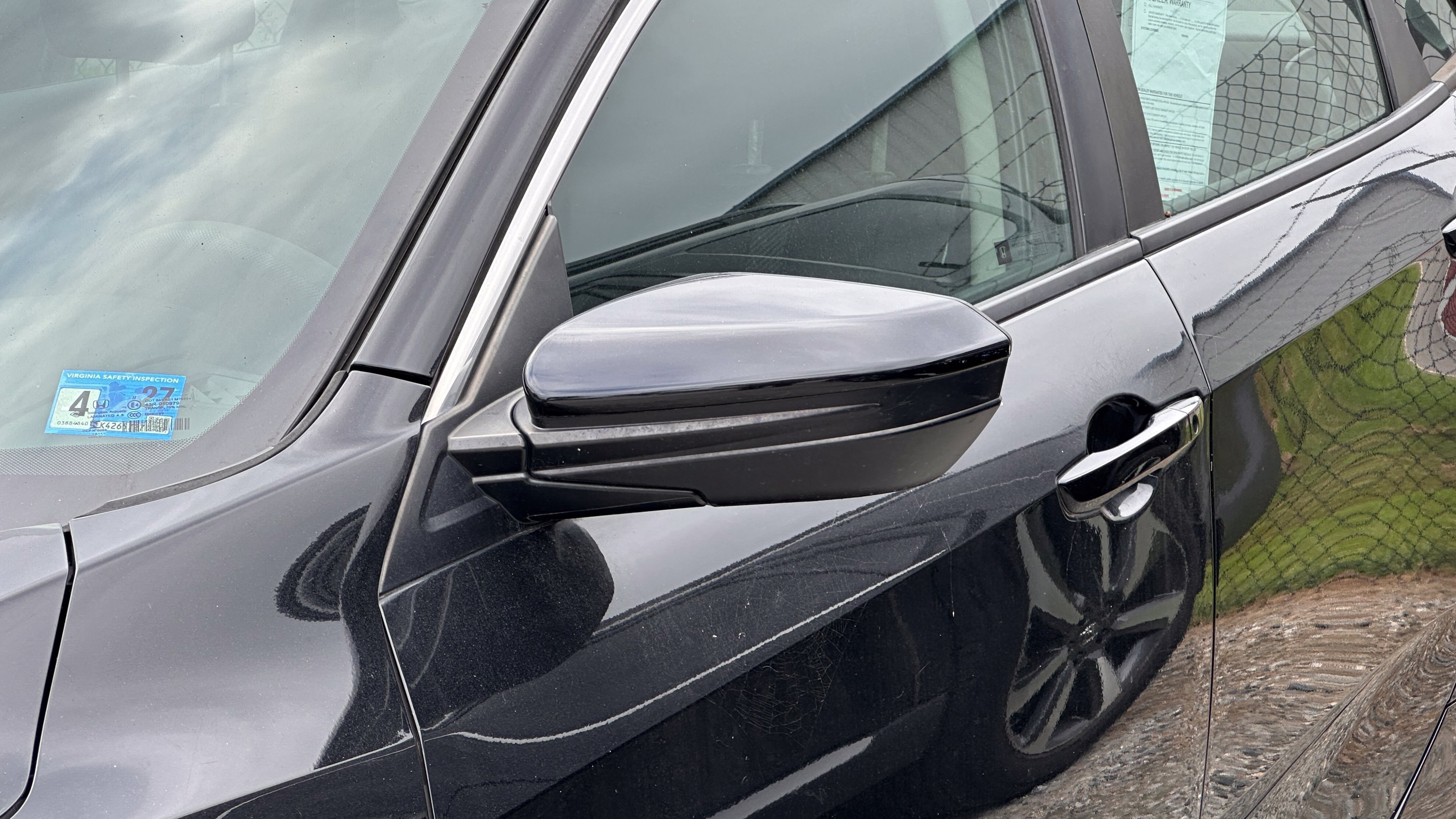 Used 2017 Black Honda LX image 2