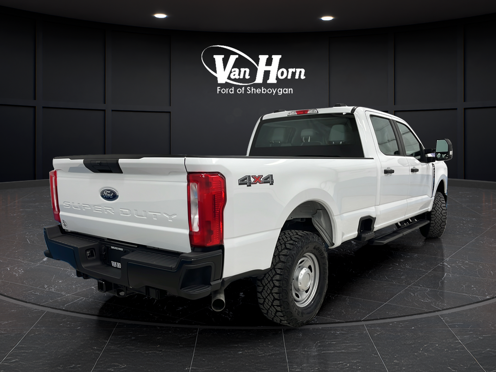 Used 2025 Oxford White Ford XL image 3