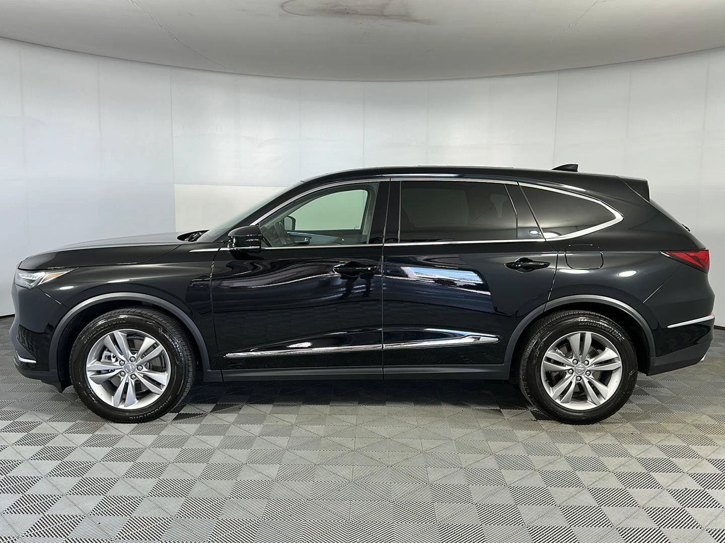 Certified Used 2024 Majestic Black Pearl Acura SH-AWD image 40