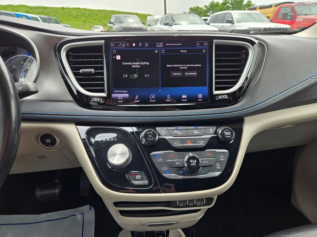 Used 2021 White Chrysler Touring L image 21