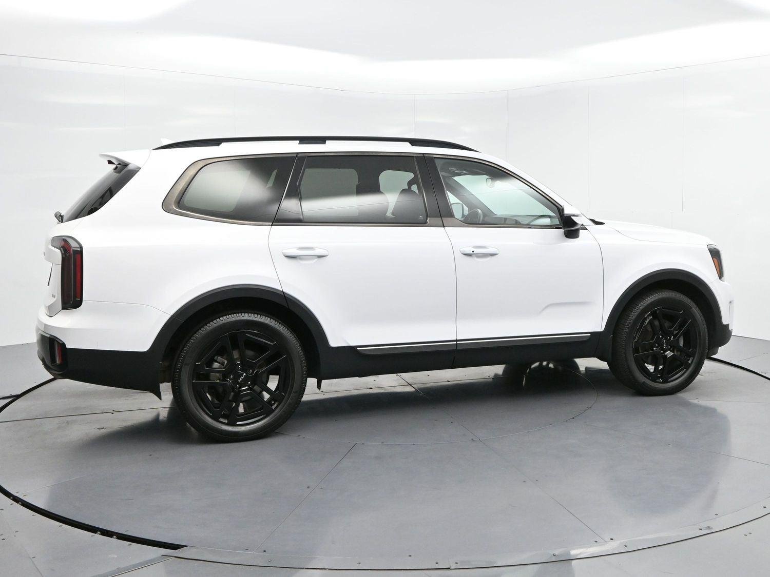 Used 2023 Glacial White Pearl Kia EX X-Line image 8