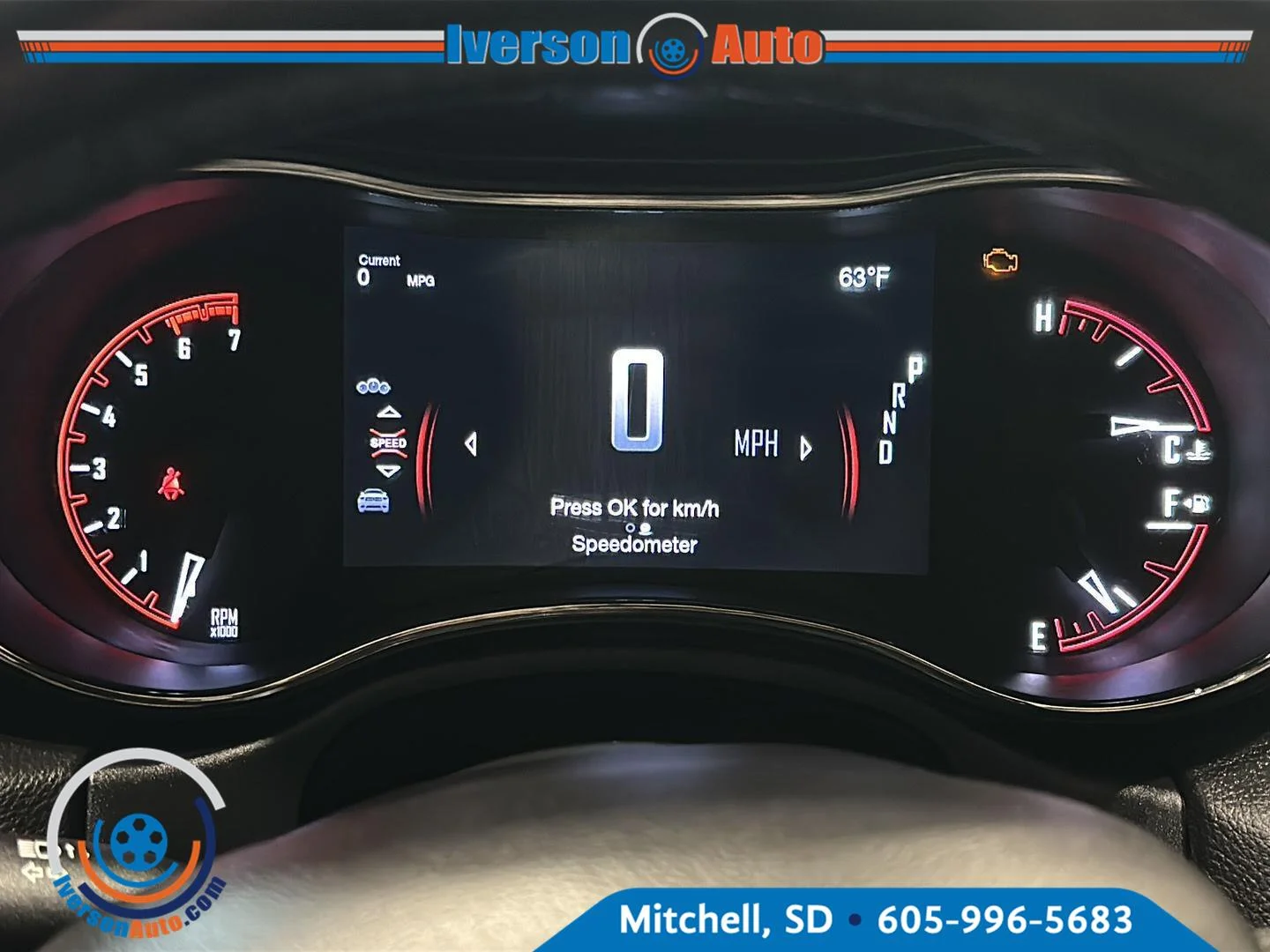 Used 2018 Ivory Tri-Coat Pearl Dodge R/T image 17