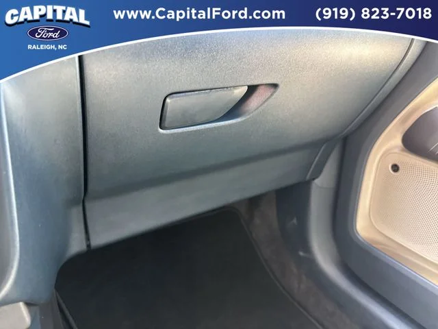 Used 2025 White Ford Lariat image 26