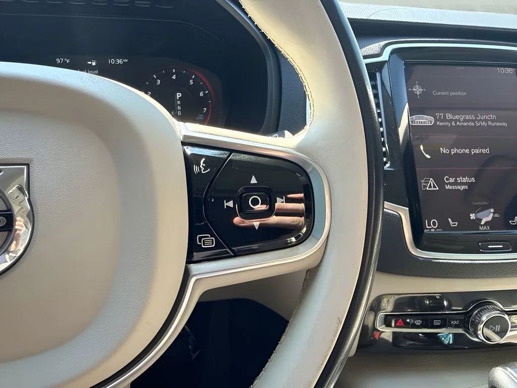 Used 2018  Volvo Momentum image 18