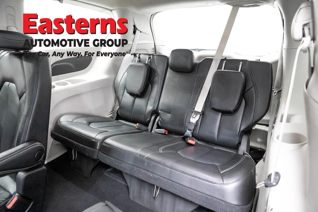 Used 2023 White Chrysler Touring L image 25