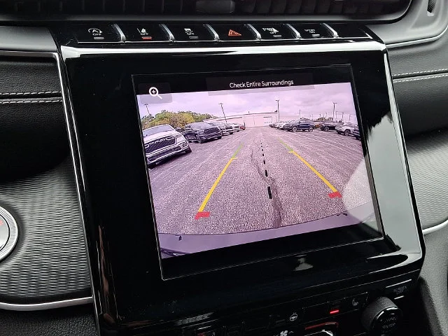 Used 2025 Black Jeep Laredo image 18