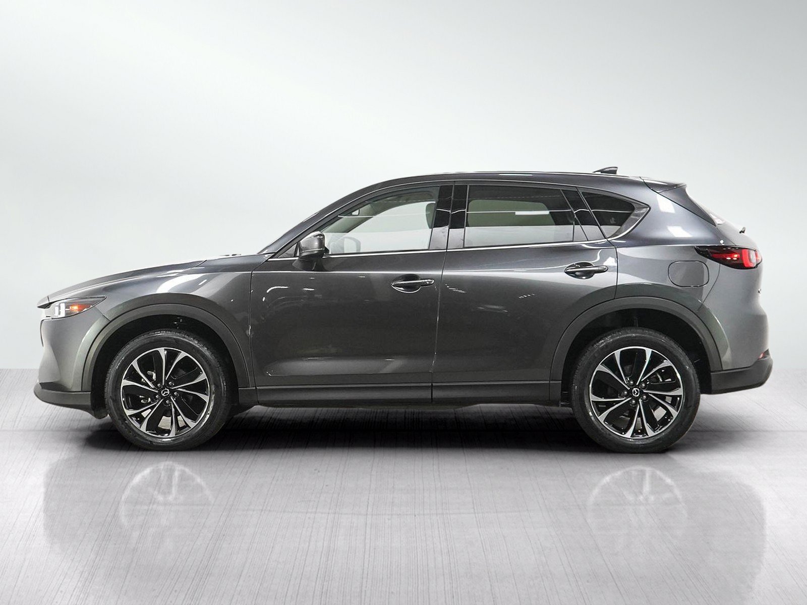 Used 2022 Mazda CX-5 S Premium package with VIN JM3KFBDM5N0646438 for sale in Burnsville, Minnesota