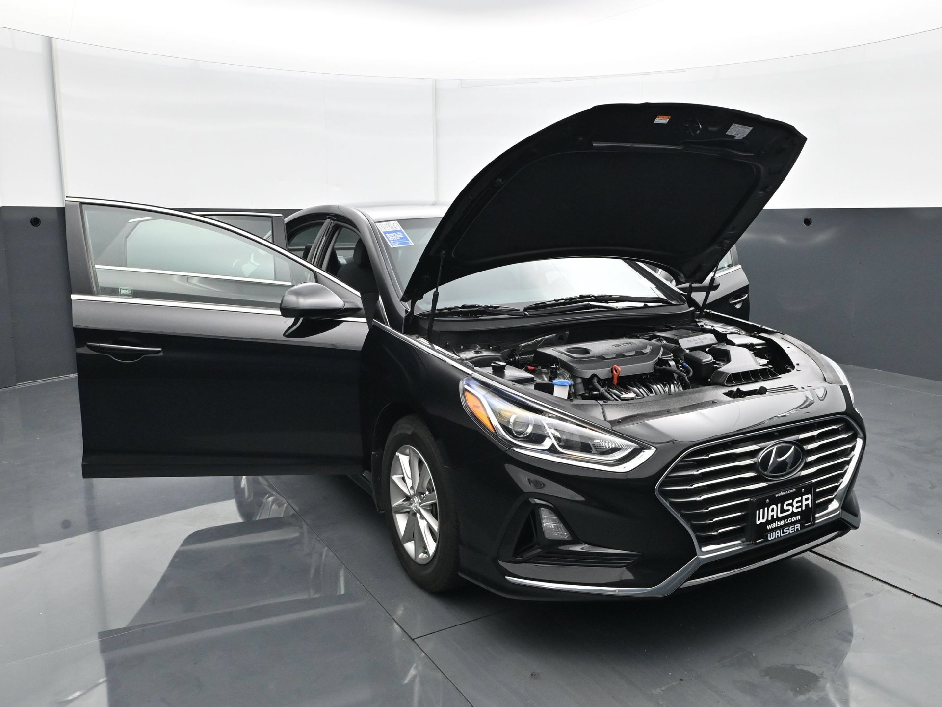Used 2019 Phantom Black Hyundai SE 2.4L image 34