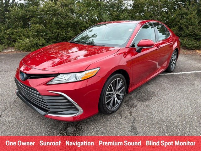 Used 2024 Red Toyota XLE image 4
