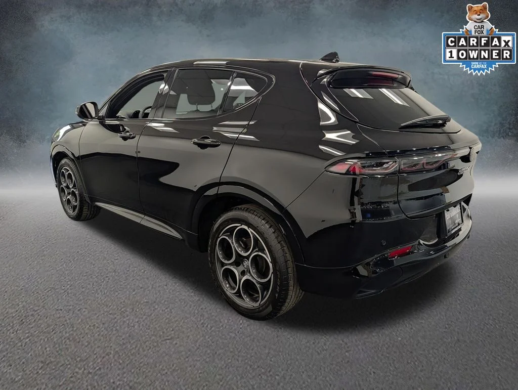 Used 2025 Black Alfa Romeo  image 6