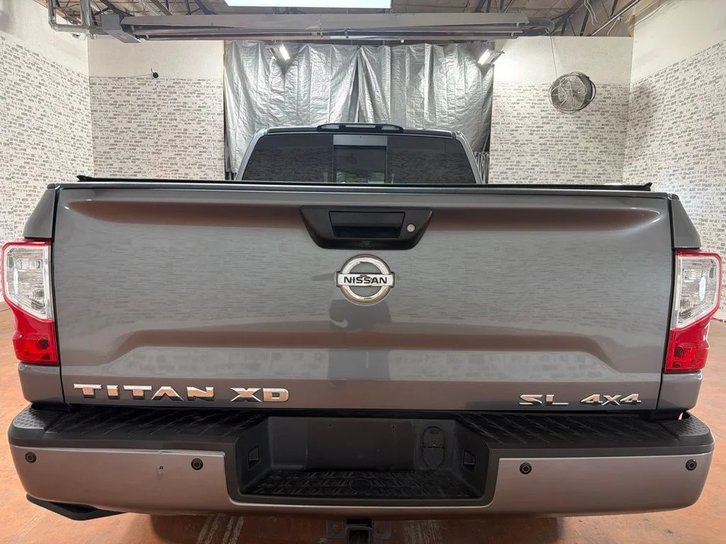 Used 2019 Gun Metallic Nissan SL image 6