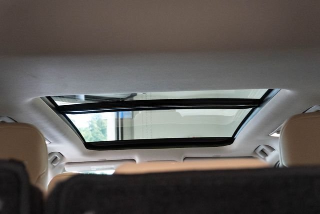 Used 2024  Toyota Platinum image 16