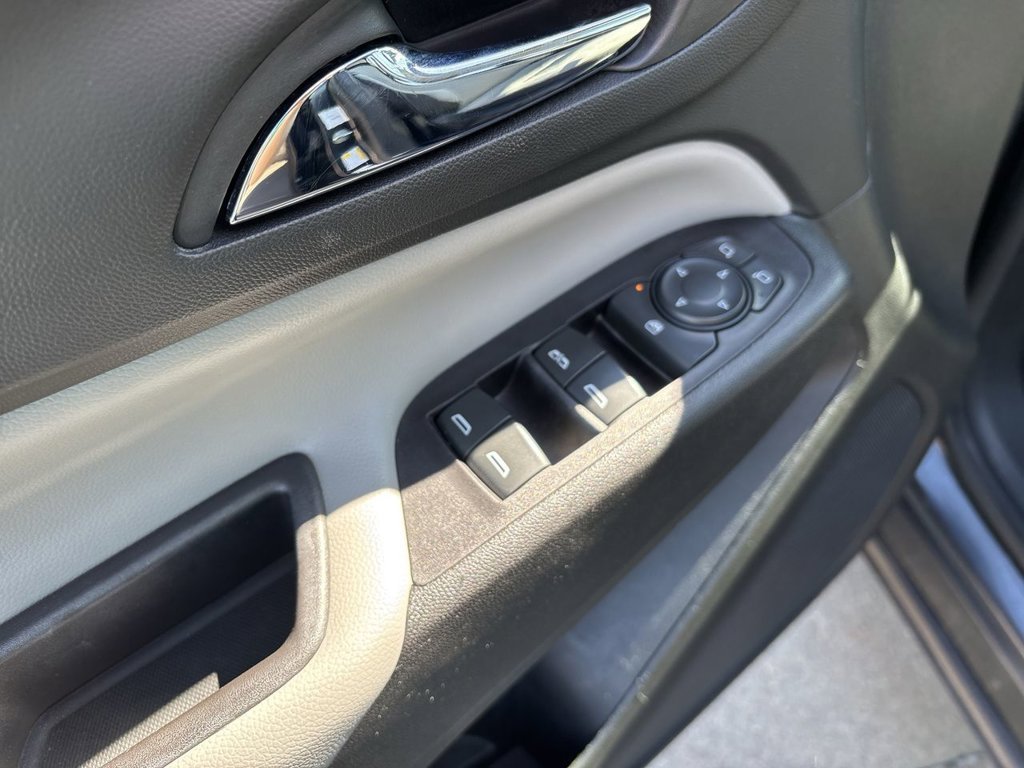2022 Chevrolet Equinox LT - Photo 27