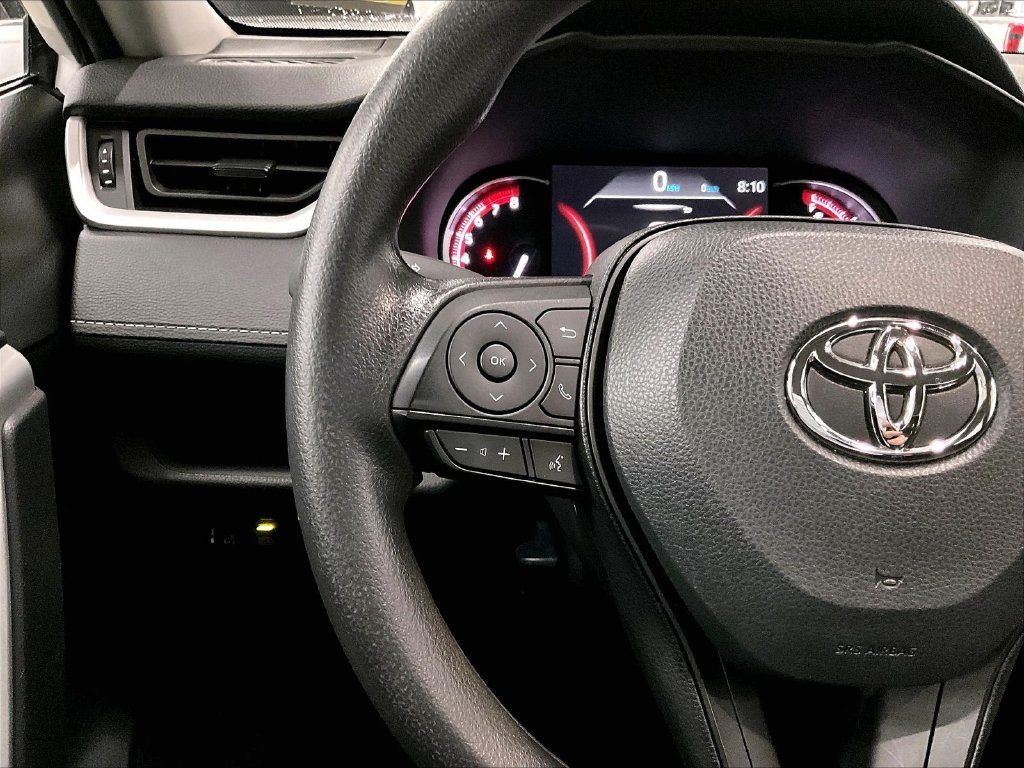 Used 2025 Ice Toyota LE image 23