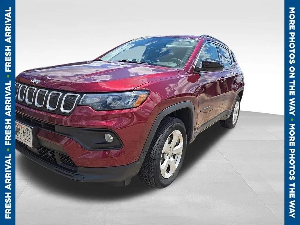 Used 2022 Red Jeep Latitude image 1