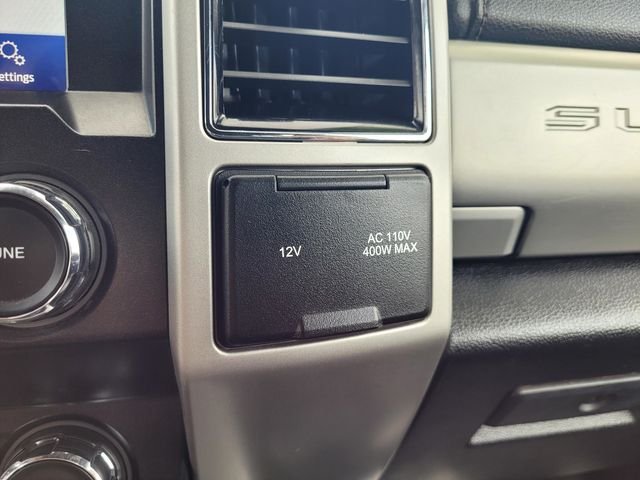 Used 2021 White Ford Lariat image 17