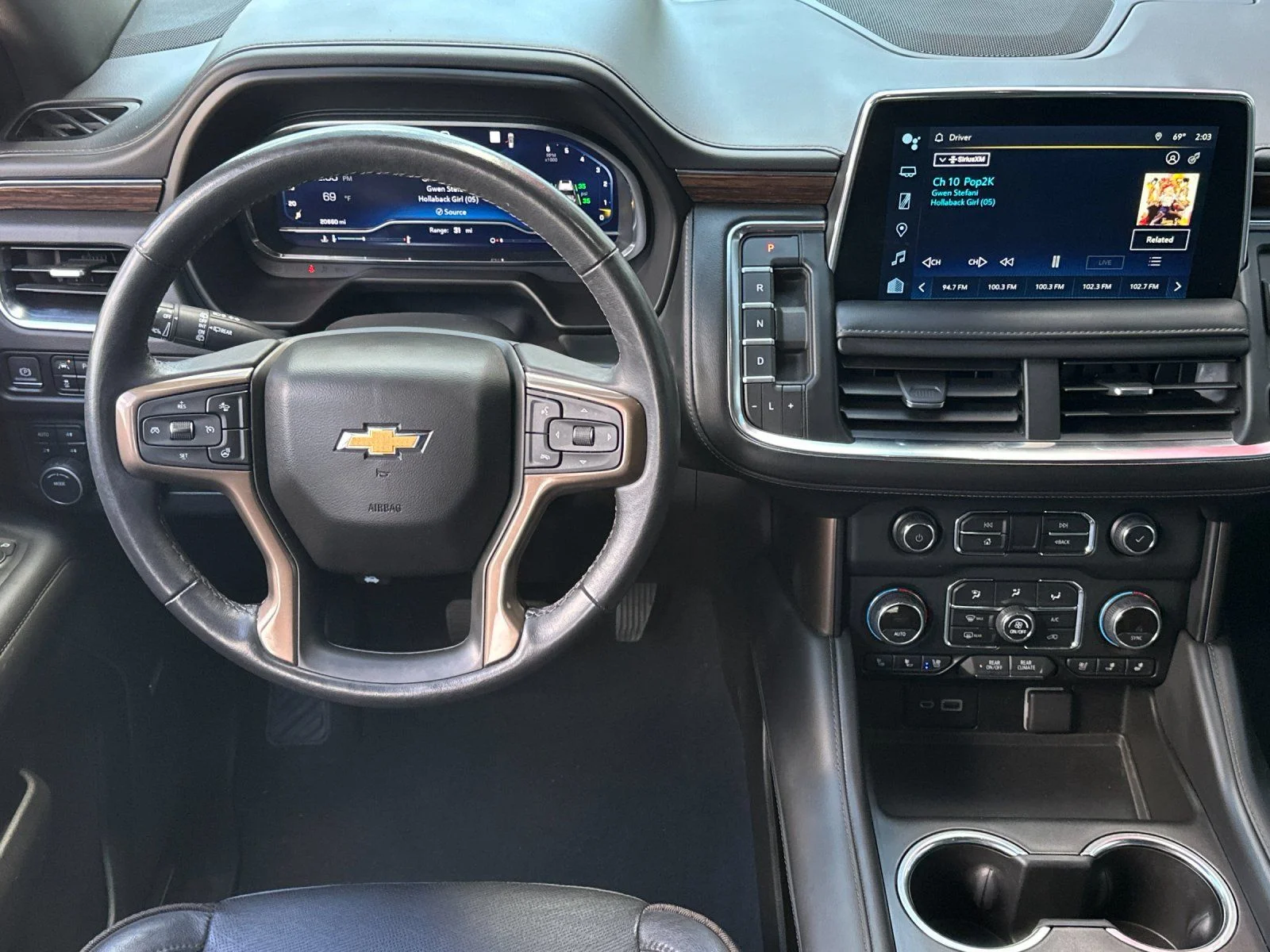 Used 2022 Black Chevrolet High Country image 12