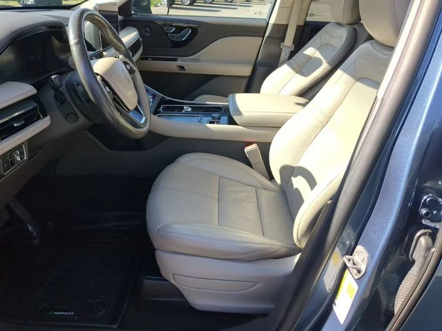 Used 2020 Blue Lincoln Reserve image 15