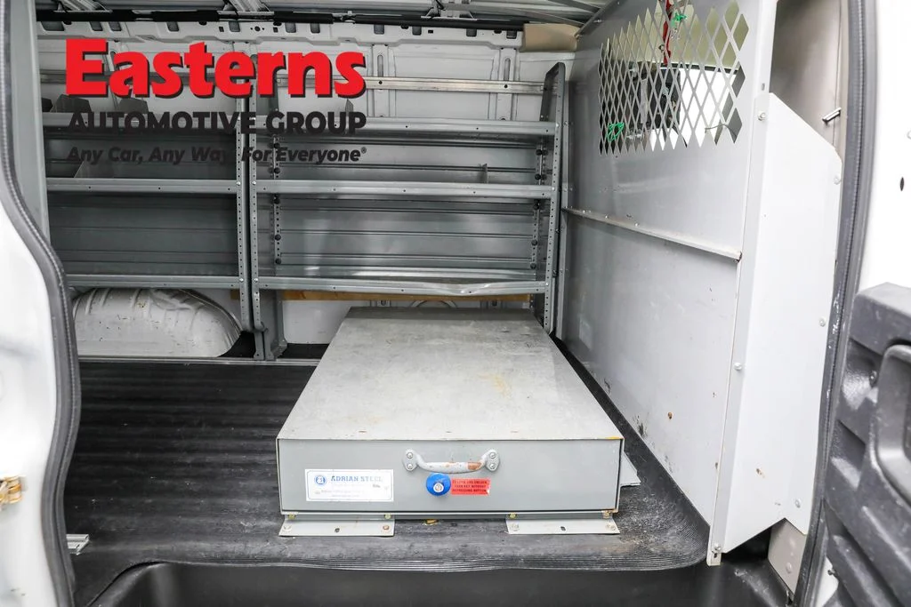 Used 2015 White GMC Work Van image 21