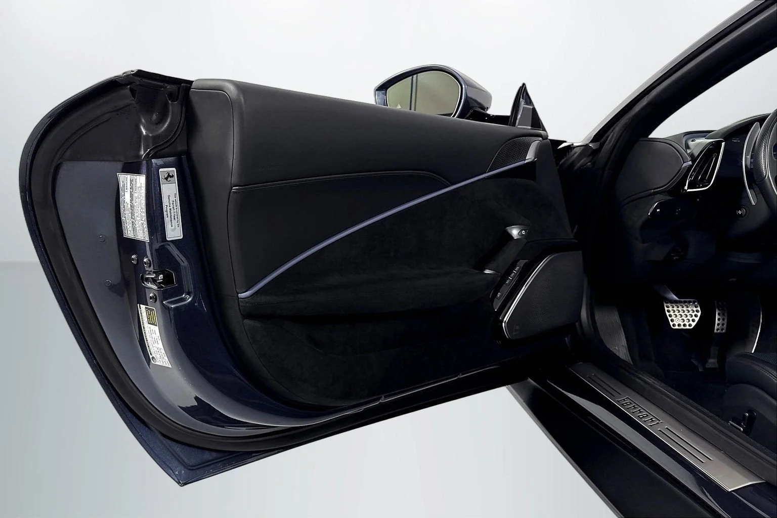 Used 2024 Blu Roma Ferrari Spider image 19