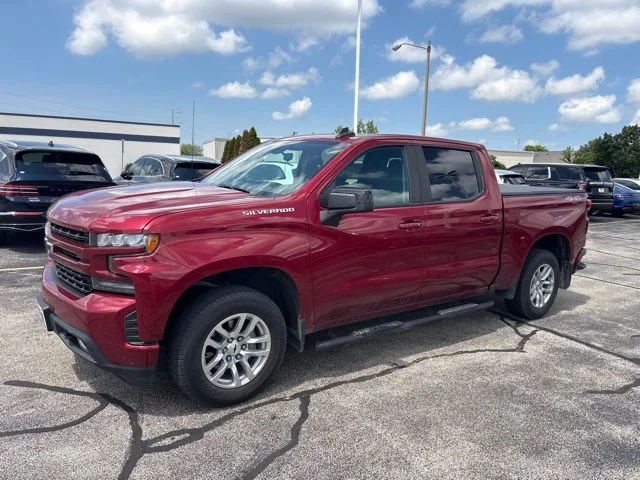 Used 2019 Red Chevrolet RST image 2
