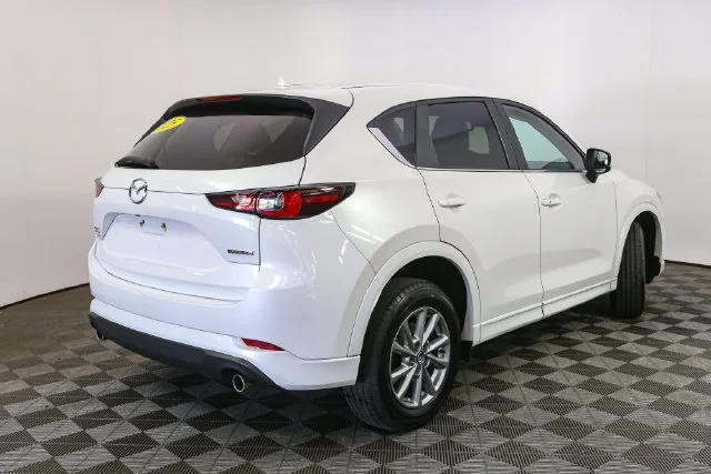 Used 2025 White Mazda 2.5 S Preferred Package image 13