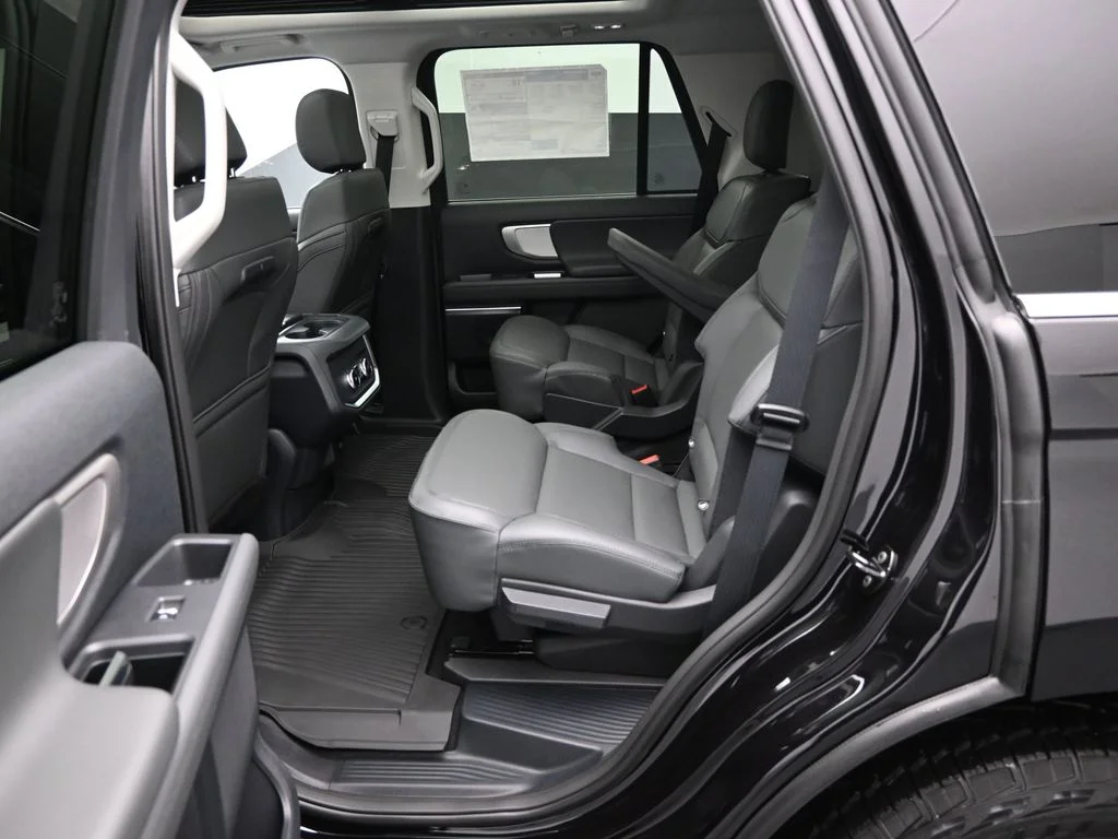 New 2026 Agate Black Metallic Ford Active image 19