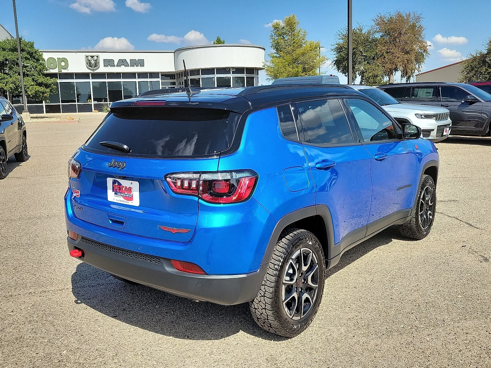 New 2026 PBJ Hydro Blue Jeep TRAILHAWK 4X4 image 4
