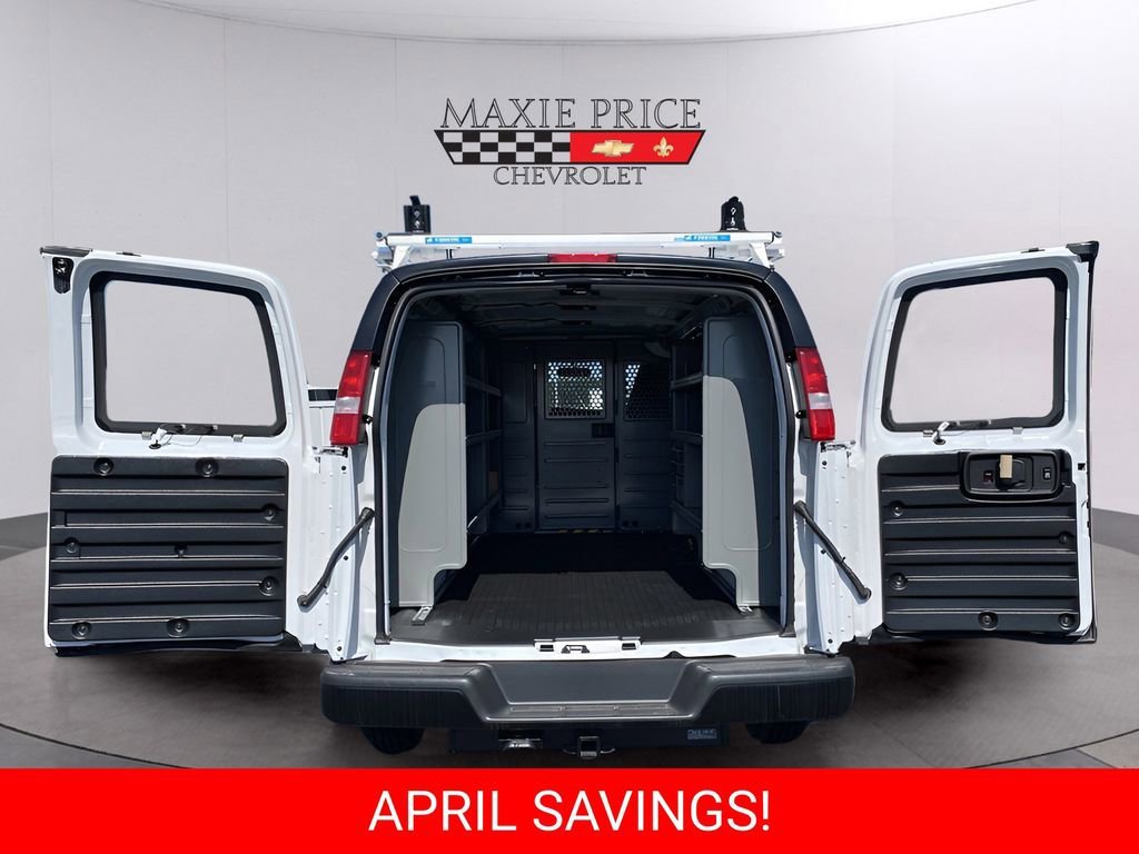 2025 Chevrolet Express Cargo Work Van - Photo 24
