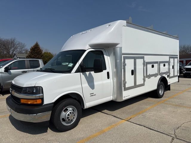 2025 Chevrolet Express 4500 177" WB's photo