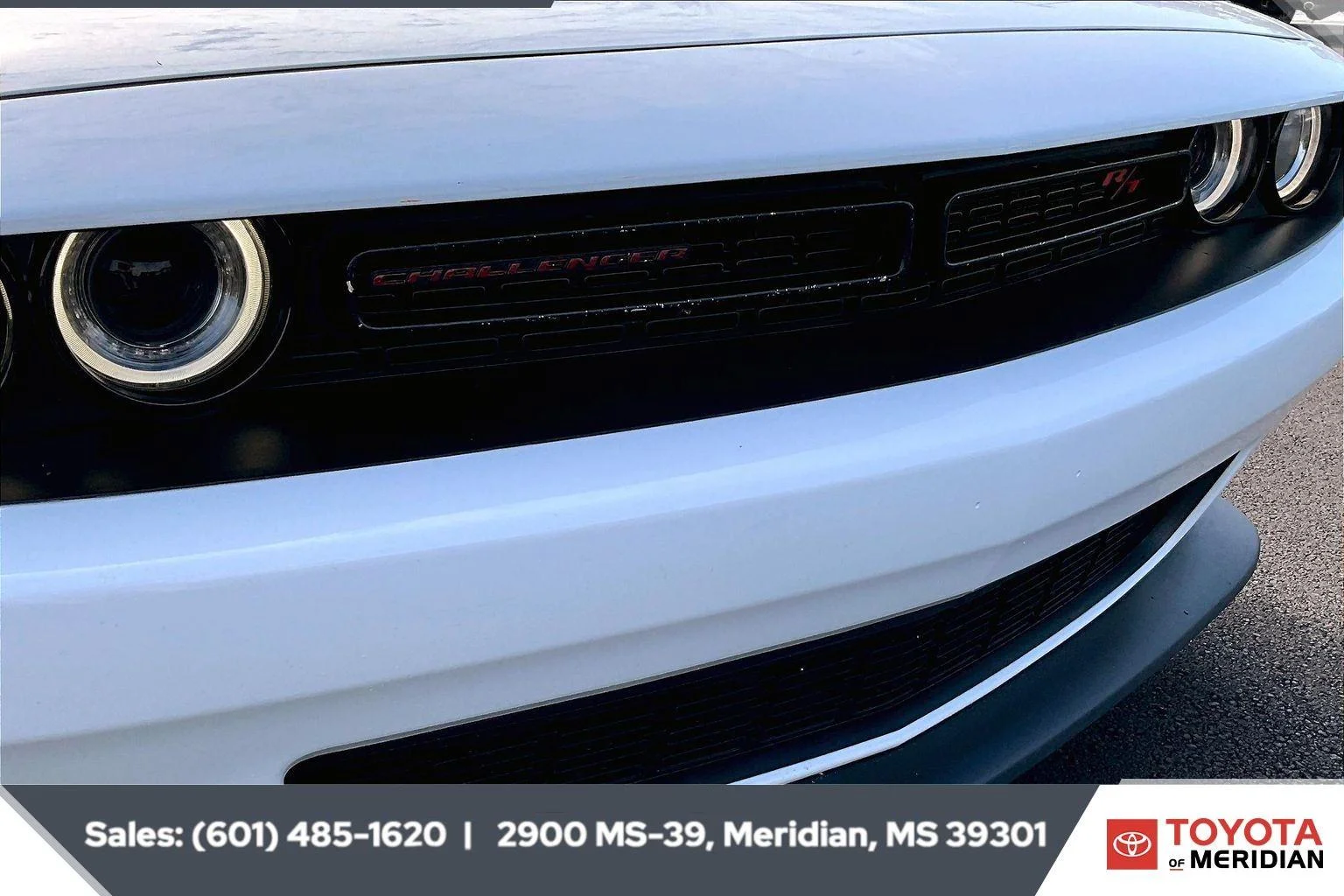 Used 2022 White Knuckle Clearcoat Dodge R/T image 21