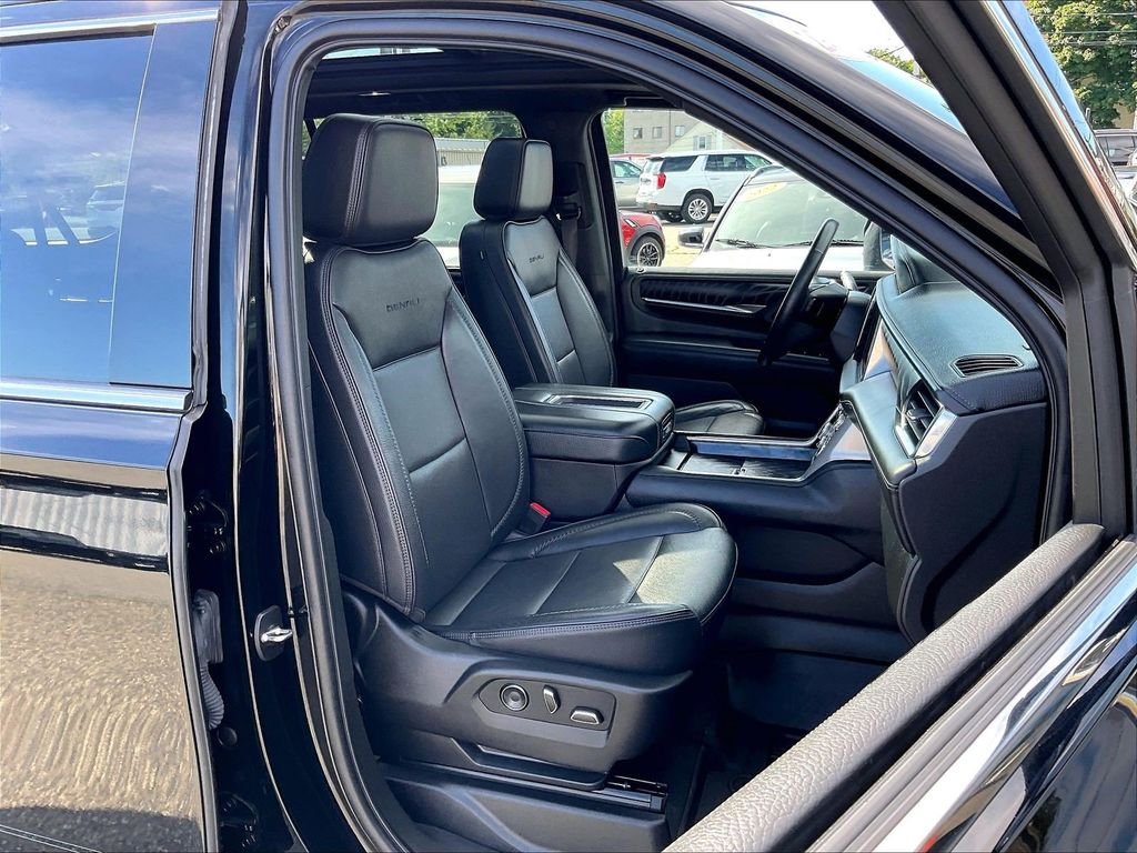 Used 2023 Black GMC Denali image 11