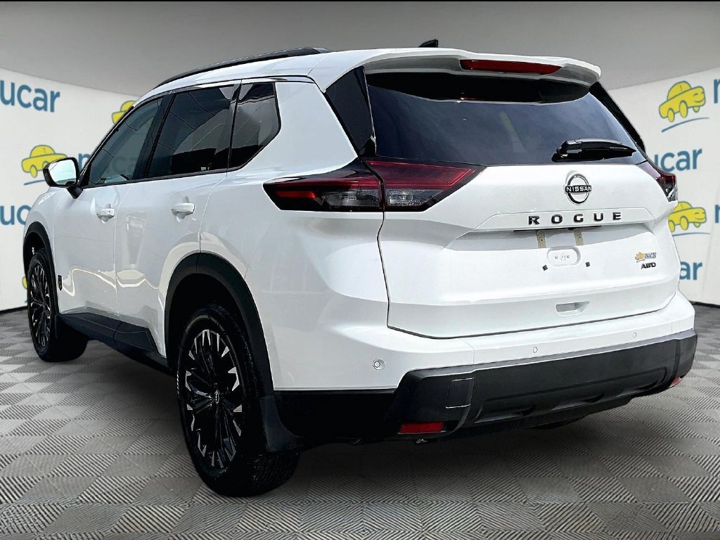 Used 2026 White Nissan Dark Armor image 5