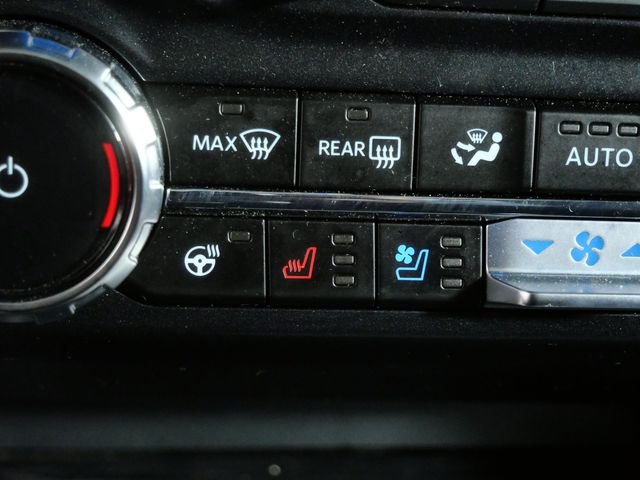 Used 2024 Silver Ford Lariat image 24