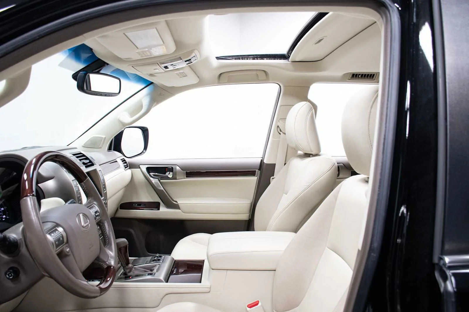 Used 2018 Black Onyx Lexus Premium image 17