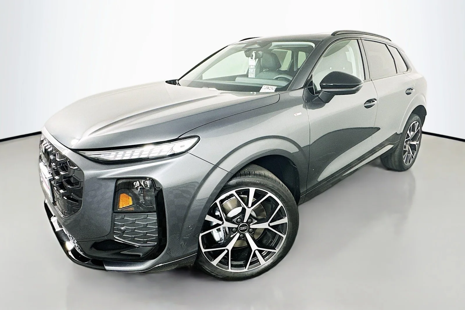 2026 Audi Q3 S line quattro's photo