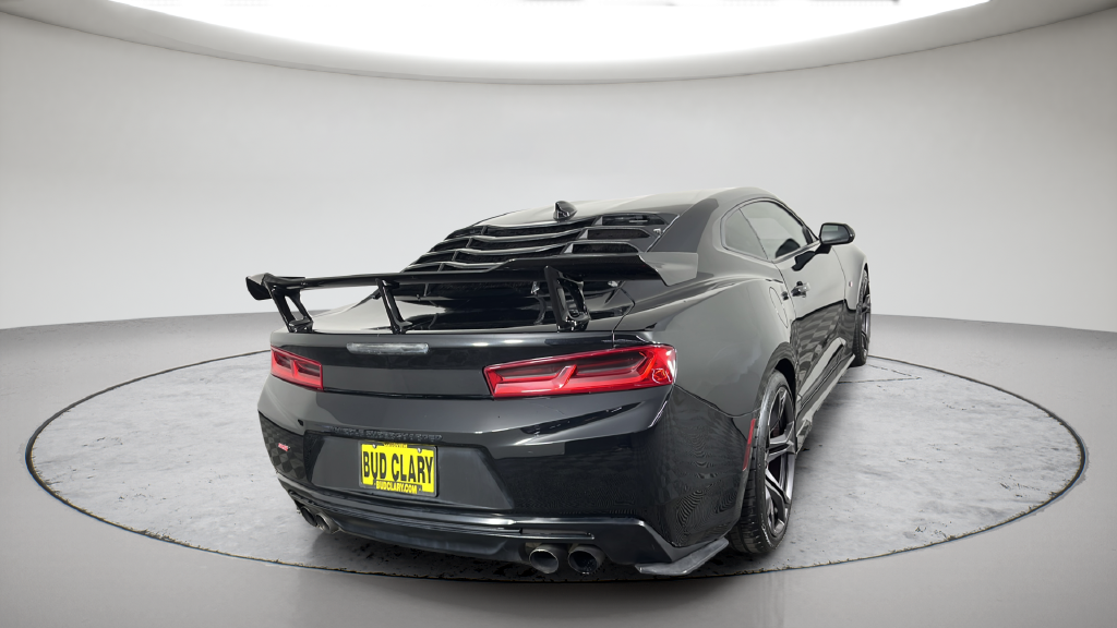 2017 Chevrolet Camaro 1SS - Photo 8
