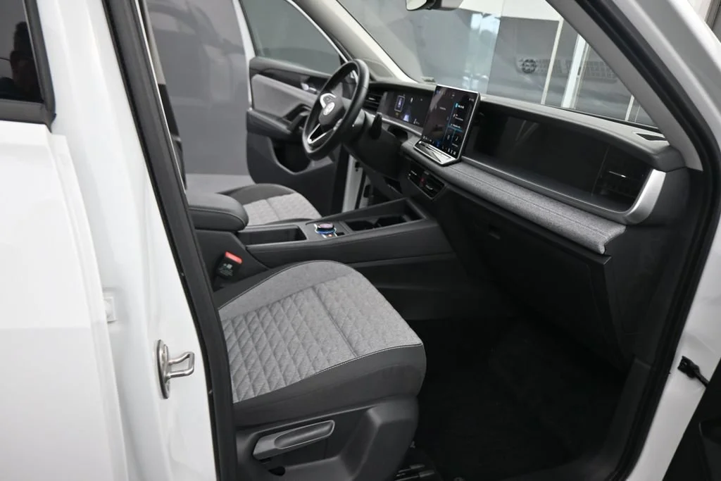 Used 2026 White Volkswagen S image 46