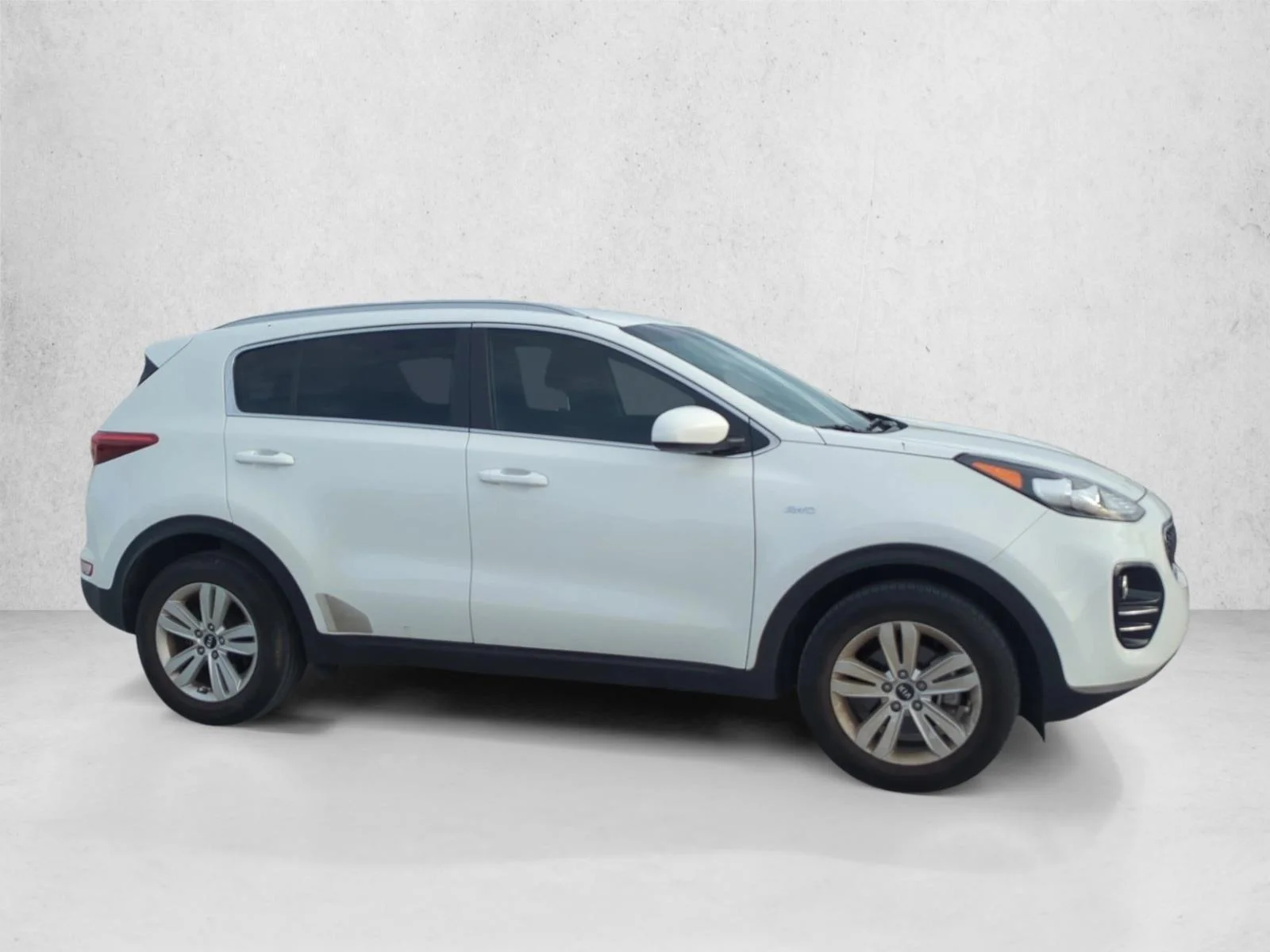 Used 2017 Clear White Kia LX image 4