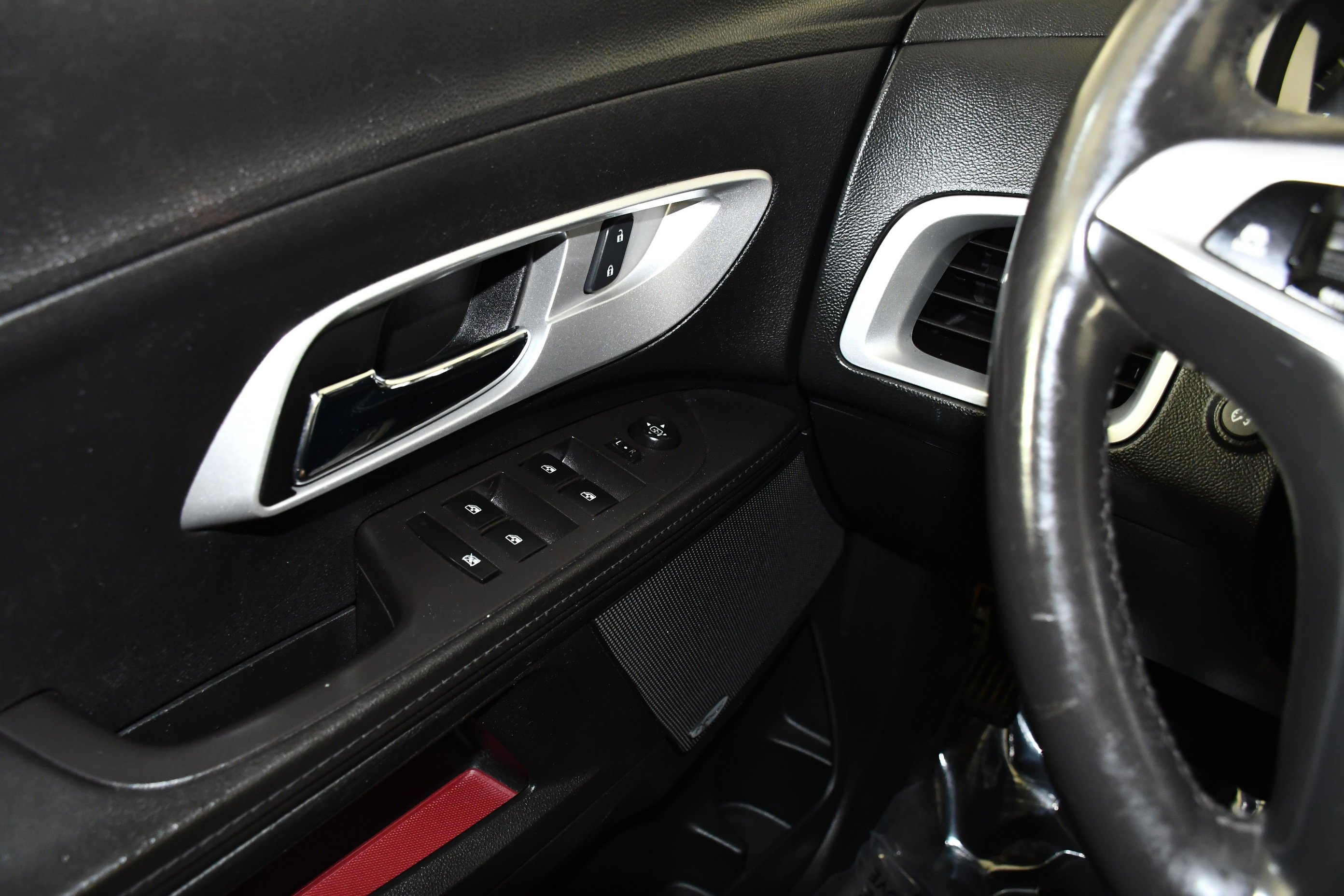 Used 2016 Blue Velvet Metallic Chevrolet LT image 32