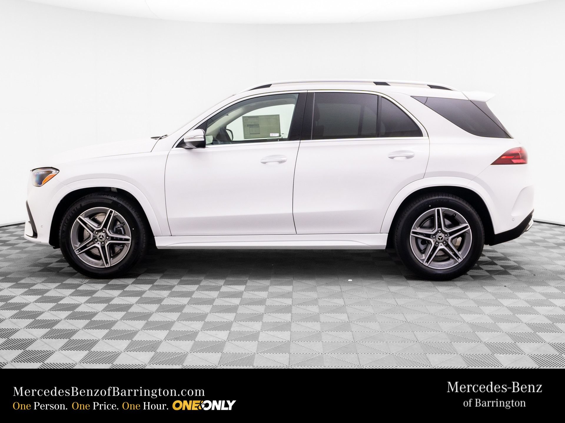 New 2026 Polar White Mercedes-Benz GLE 450 image 2