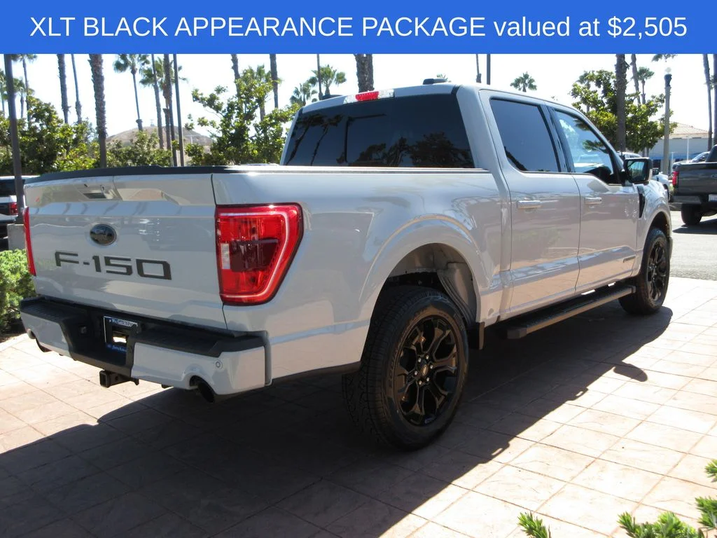 Certified Used 2023 Avalanche Ford XLT image 4