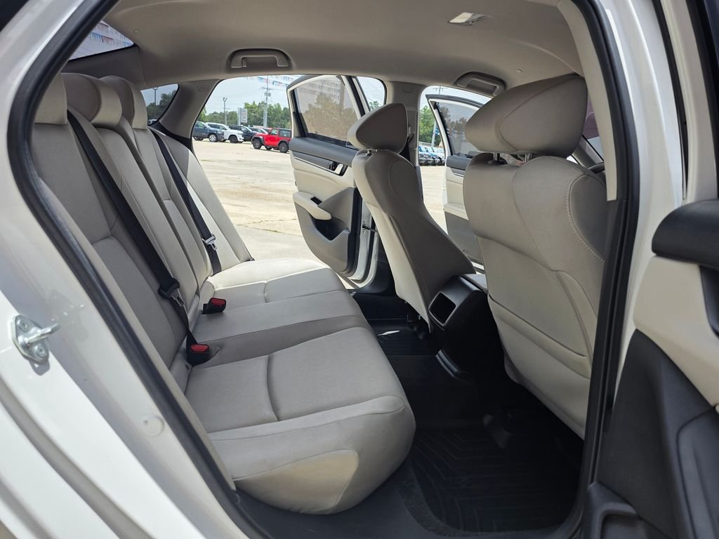 Used 2021 White Honda LX image 15
