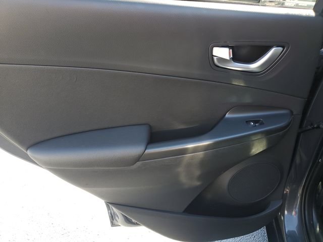 2023 Hyundai Kona Limited - Photo 29