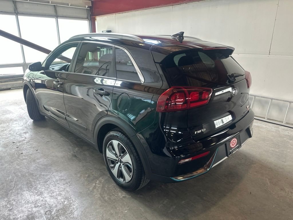 Used 2019 Black Kia LX image 3