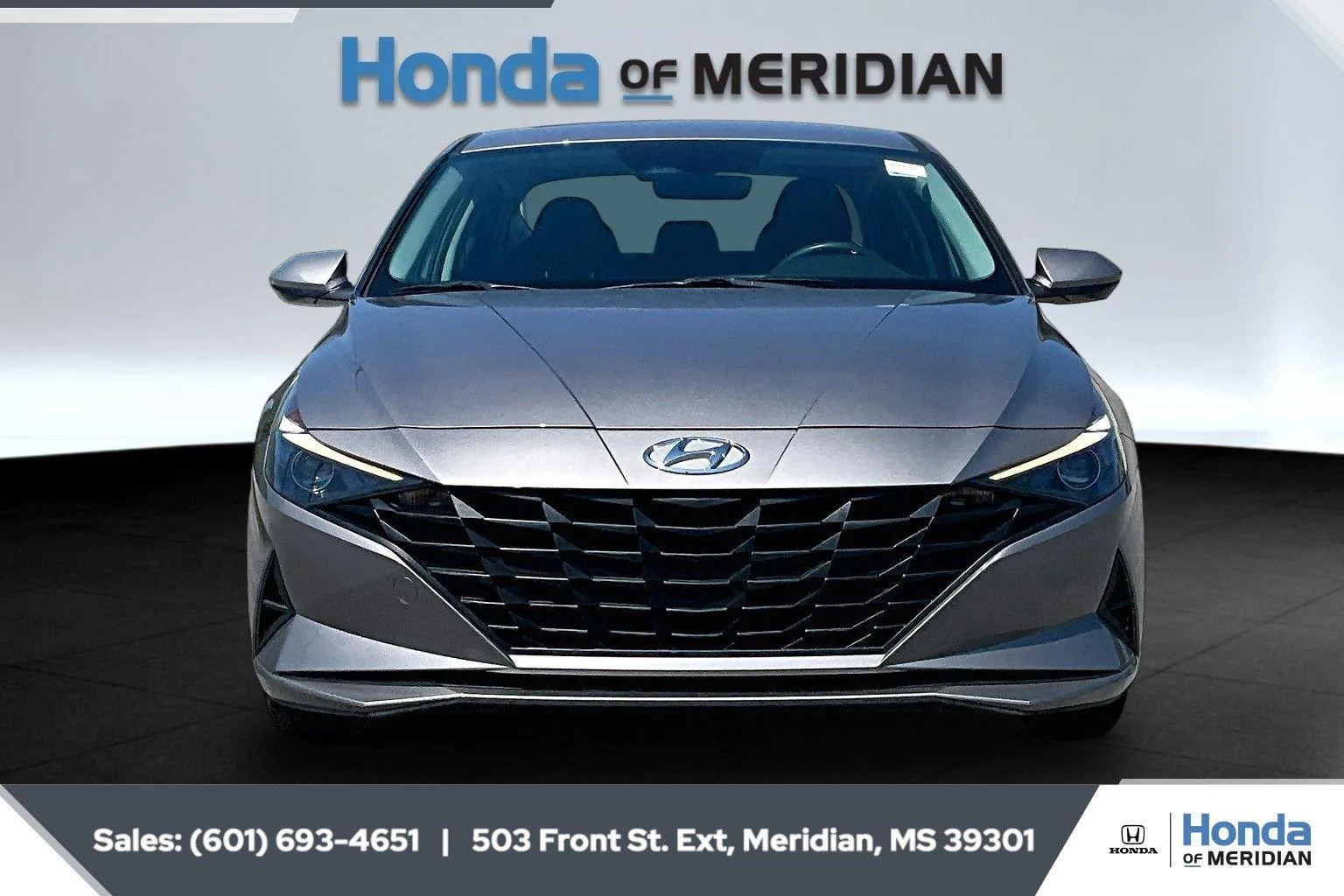 Used 2022 Fluid Metal Hyundai SEL image 3