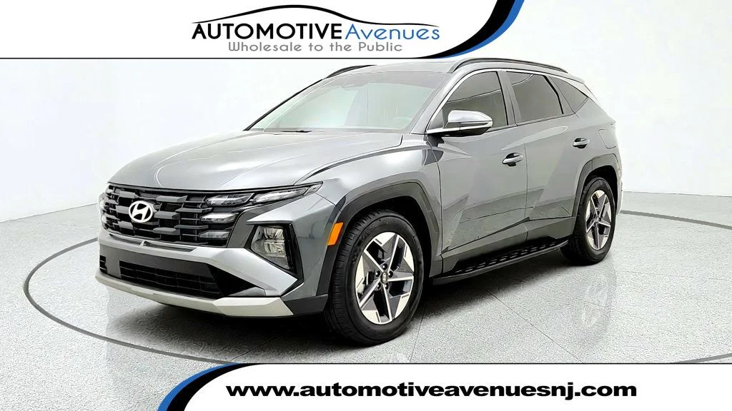 Used 2026 Ecotronic Gray Matte Hyundai SEL Premium FWD w/ Side Steps image 1