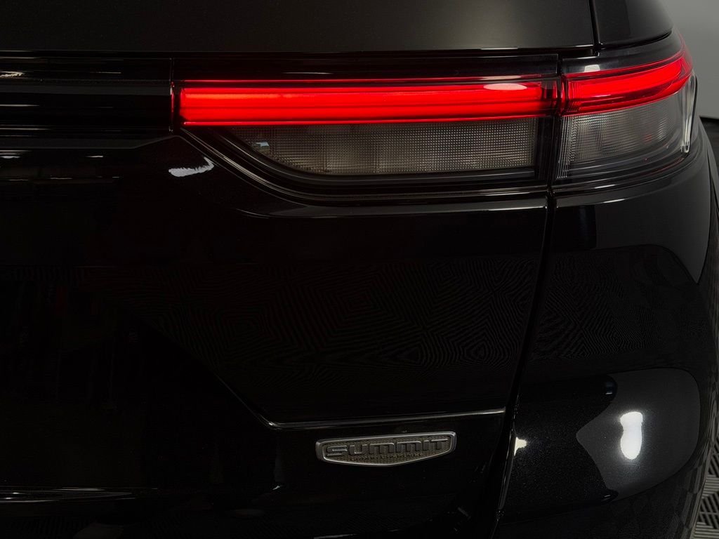 Used 2022 Black Jeep Summit Reserve image 13