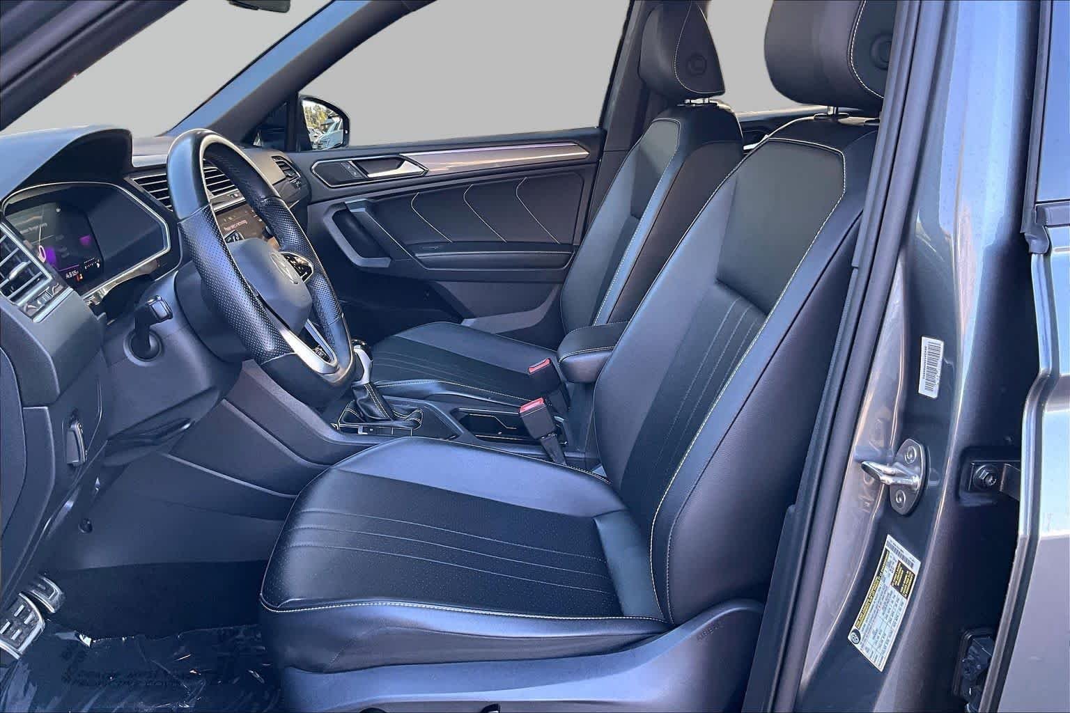 Certified Used 2024 Platinum Gray Metallic Volkswagen SE R-Line Black image 9